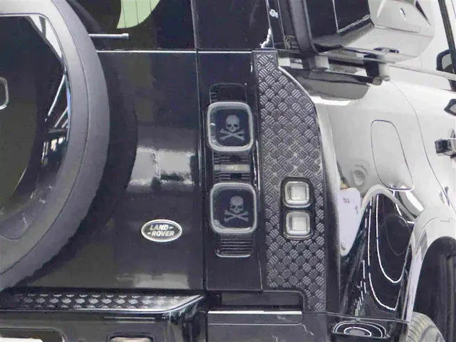 Land Rover Defender — Фото автомобиля 6