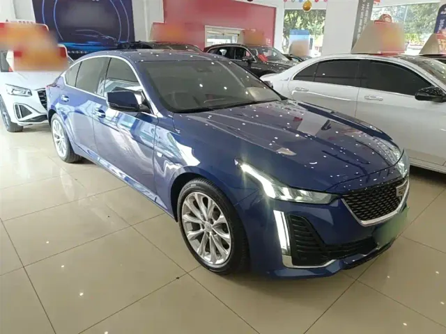 Cadillac CT5 — Фото автомобиля 3