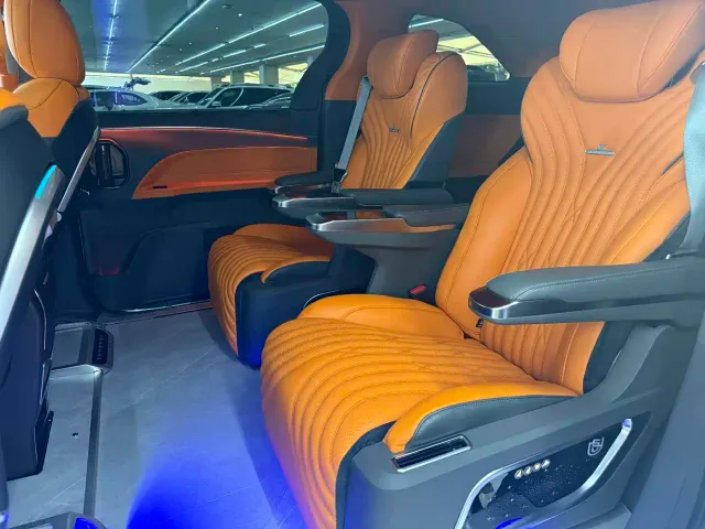 Toyota Granvia — Фото автомобиля 10