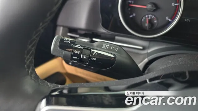 Kia Canival Carnival 4 поколение Дизель 9 мест Prestige — Фото автомобиля 17