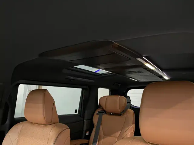 Toyota Vellfire — Фото автомобиля 12