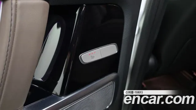 Mercedes-Benz G-Class — Фото автомобиля 19