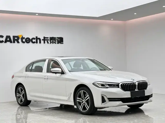 BMW 5 Series — Фото автомобиля 6