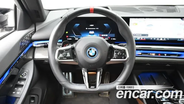 BMW i5 G60 — Фото автомобиля 13
