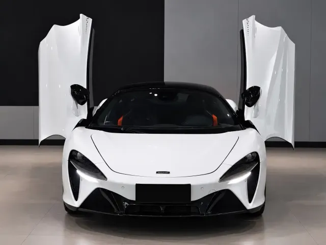 McLaren Artura — Фото автомобиля 2