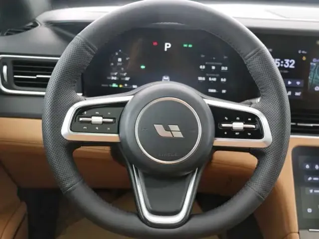Li Auto ONE — Фото автомобиля 6
