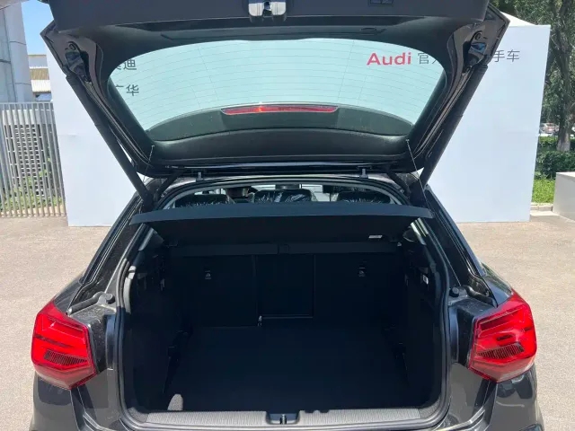 Audi Q2L — Фото автомобиля 14