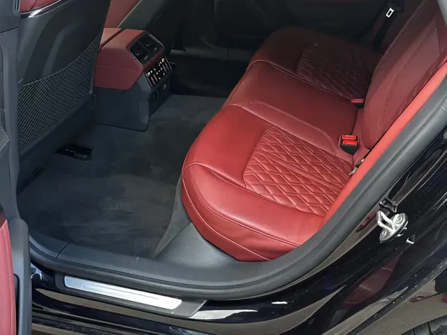 Audi A7L — Фото автомобиля 6