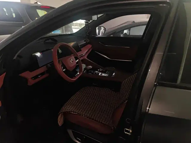 Changan CS75 Plus — Фото автомобиля 9