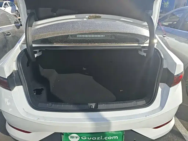 BYD Qin PLUS — Фото автомобиля 18