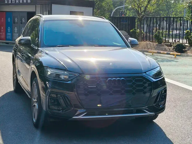 Audi Q5L — Фото автомобиля 3