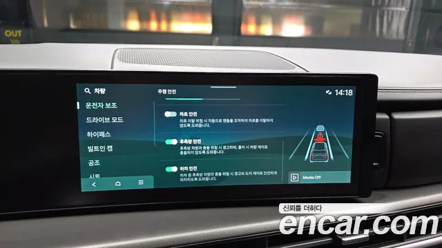 Hyundai Santa Fe MX5 — Фото автомобиля 21