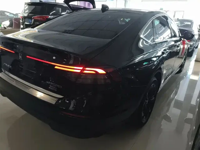 Honda Accord — Фото автомобиля 22