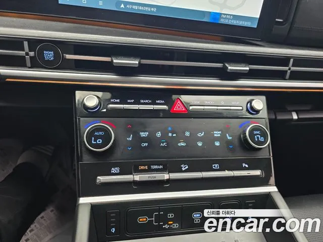Hyundai Santa Fe — Фото автомобиля 18