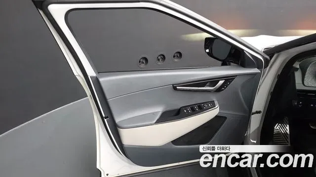 Kia EV6 — Фото автомобиля 19