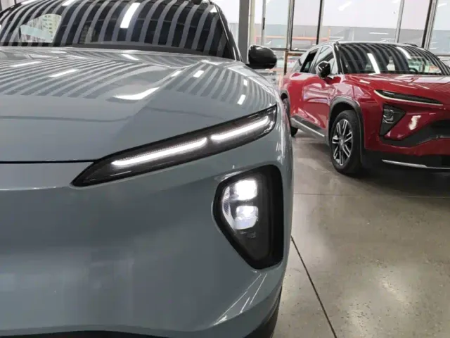 Nio ES6 — Фото автомобиля 23