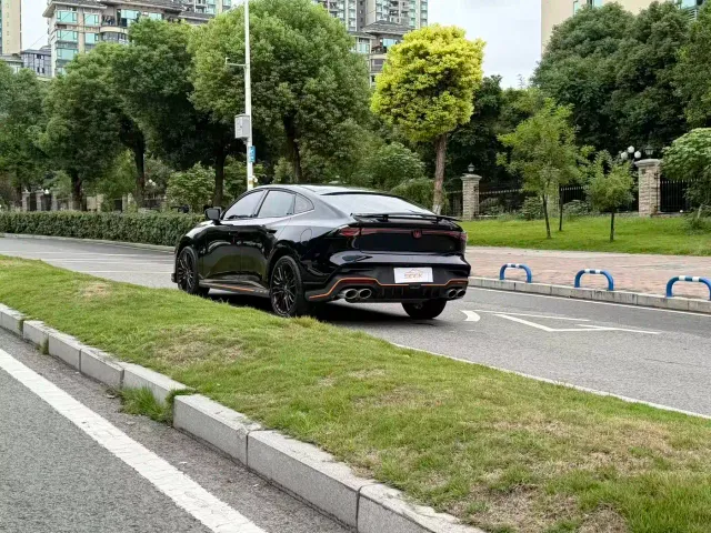 Changan Changan UNI-V 2025 2.0T Sport Version — Фото автомобиля 7