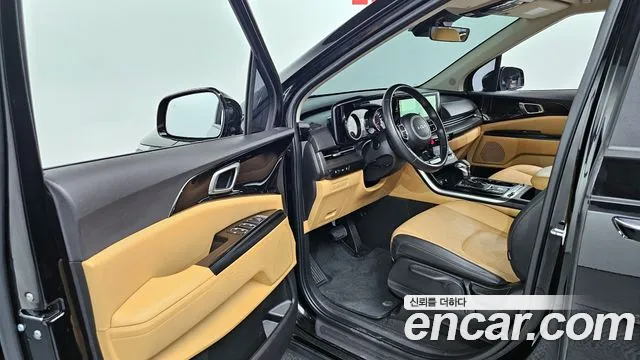 Kia Canival — Фото автомобиля 10
