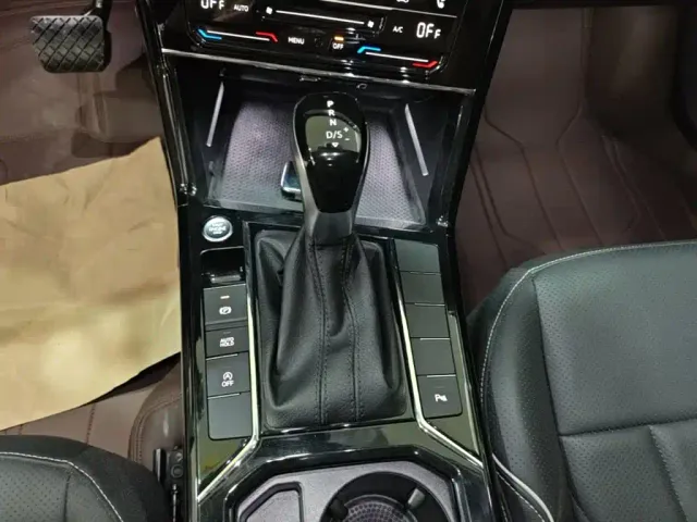 Volkswagen Passat — Фото автомобиля 13