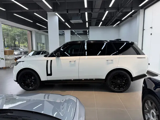 Land Rover Range Rover — Фото автомобиля 4