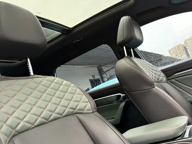 Geely Haoyue L — Фото автомобиля 11