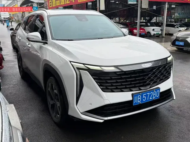 Geely Boyue L — Фото автомобиля 3