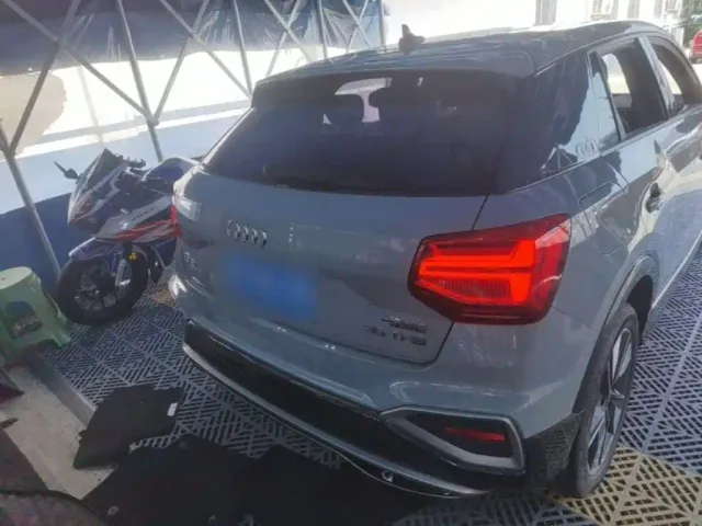 Audi Q2L — Фото автомобиля 5