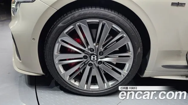 Bentley Continental — Фото автомобиля 5