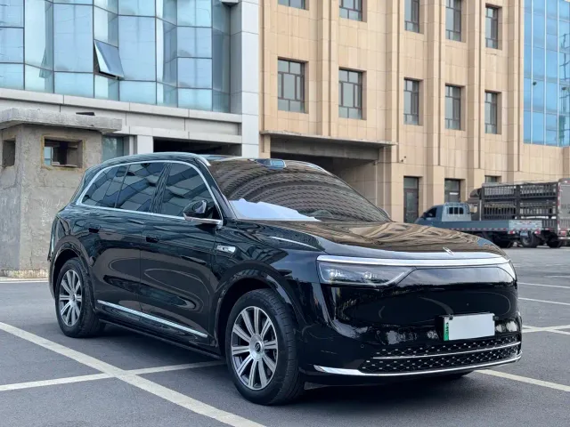 Aito M8 — Фото автомобиля 3