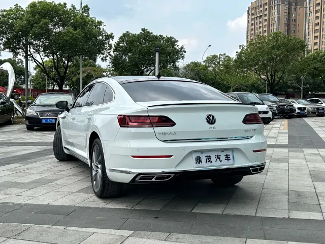 Volkswagen CC — Фото автомобиля 6