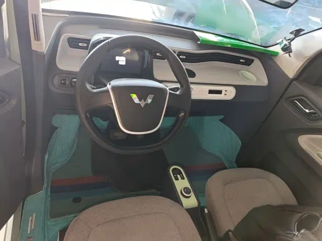 Wuling Hongguang Mini EV — Фото автомобиля 9