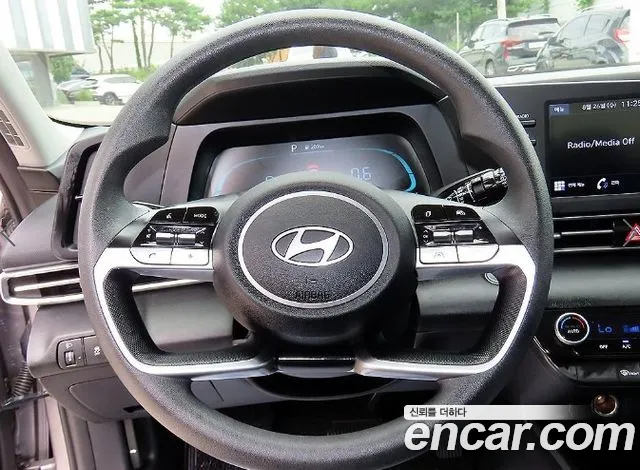 Hyundai AVANTE Новый Avante (CN7) — Фото автомобиля 8