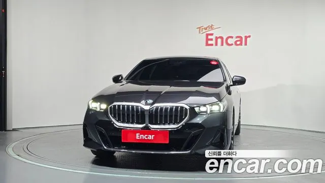 BMW 5-Series 5 серия (G60) 530i xDrive M Sport — Фото автомобиля 3