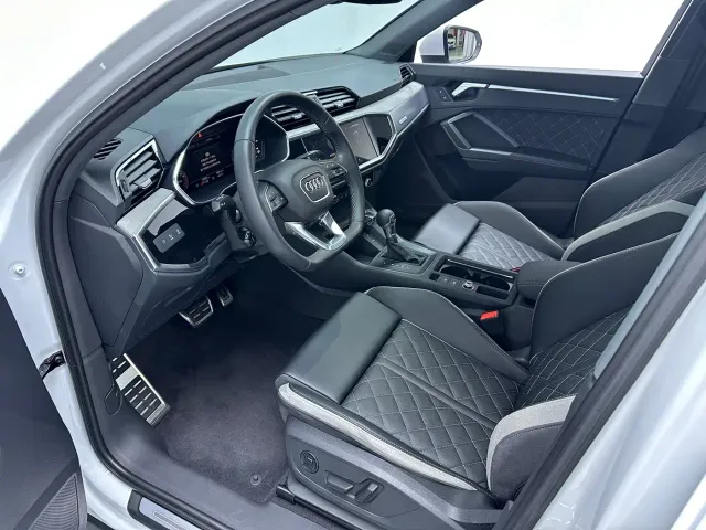 Audi Q3 — Фото автомобиля 4