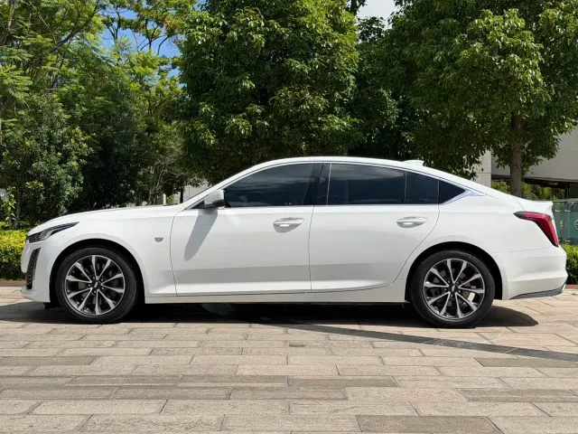 Cadillac CT5 — Фото автомобиля 7