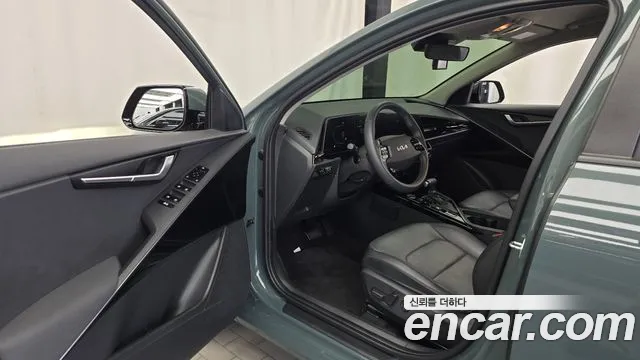 Kia Niro The All New — Фото автомобиля 10