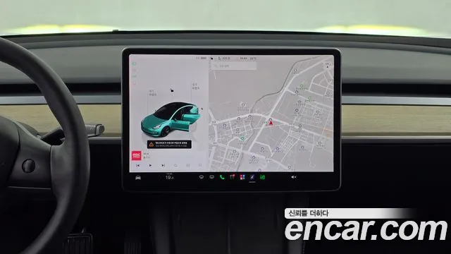 Tesla Model 3 — Фото автомобиля 14