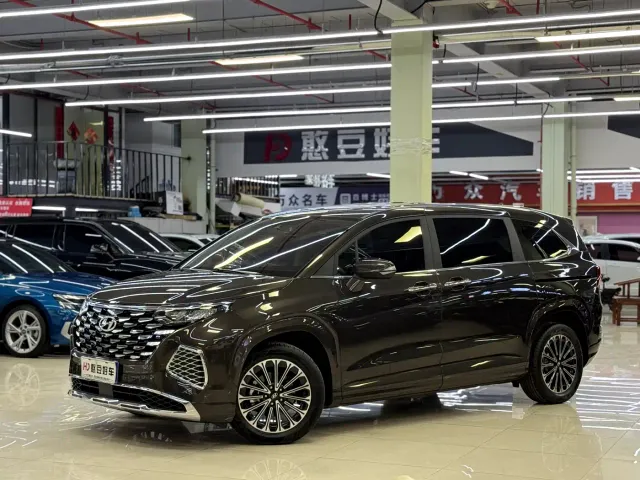 Фотография автомобиля — Hyundai Custo