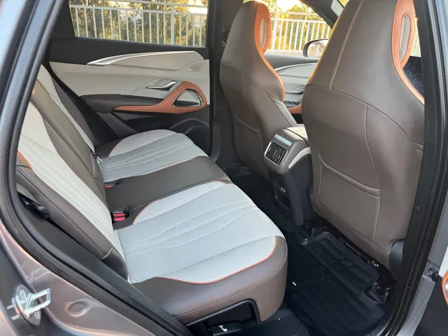 BYD Song Pro — Фото автомобиля 11