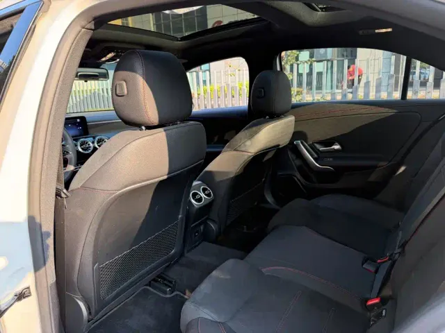 Mercedes-Benz A-Class — Фото автомобиля 11