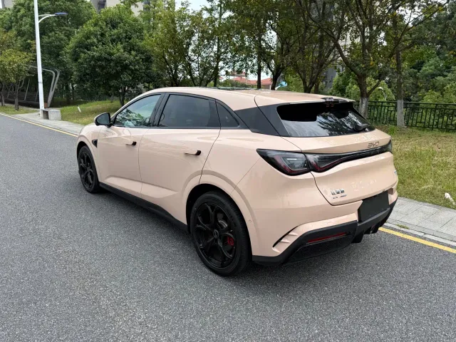 BYD Seal 06 GT — Фото автомобиля 4