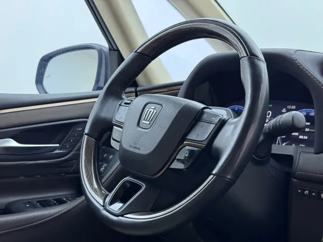 Toyota Vellfire — Фото автомобиля 13