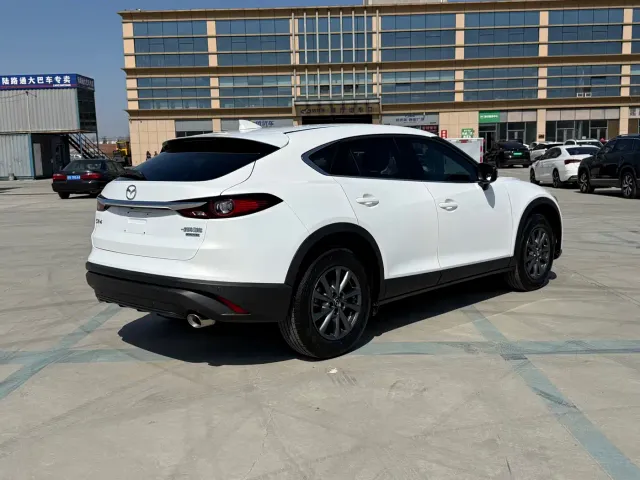 Mazda CX-4 — Фото автомобиля 4