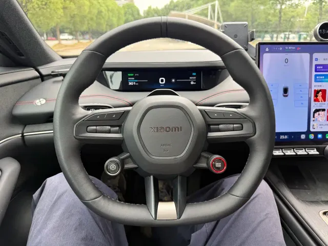 Xiaomi SU7 — Фото автомобиля 14