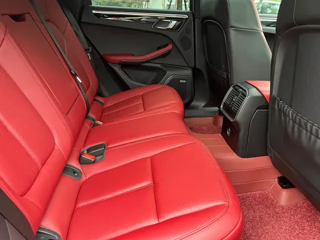 Porsche Macan — Фото автомобиля 9
