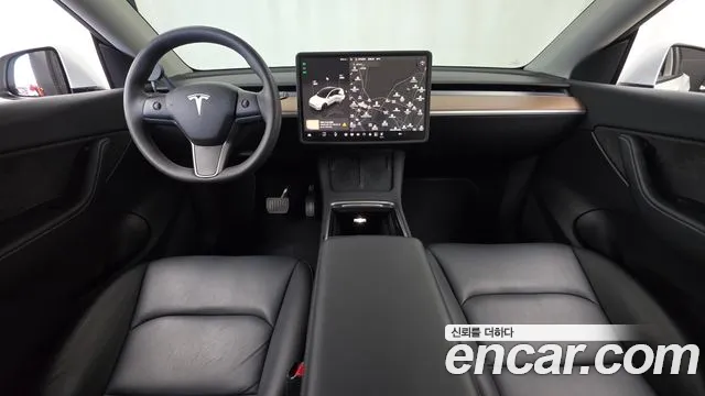 Tesla Model Y — Фото автомобиля 7