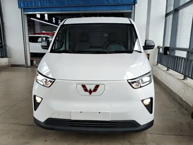 Wuling Yangguang — Фото автомобиля 2