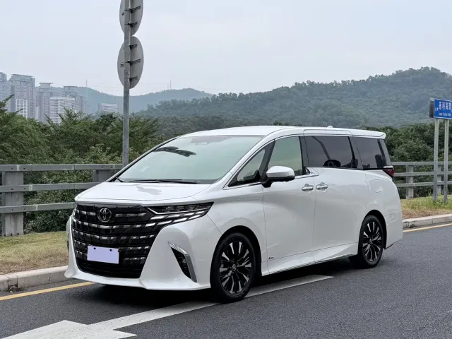 Фотография автомобиля — Toyota Alphard