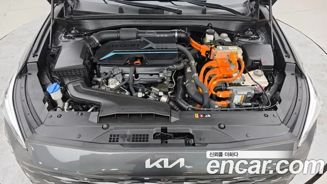 Kia K8 Hybrid — Фото автомобиля 6