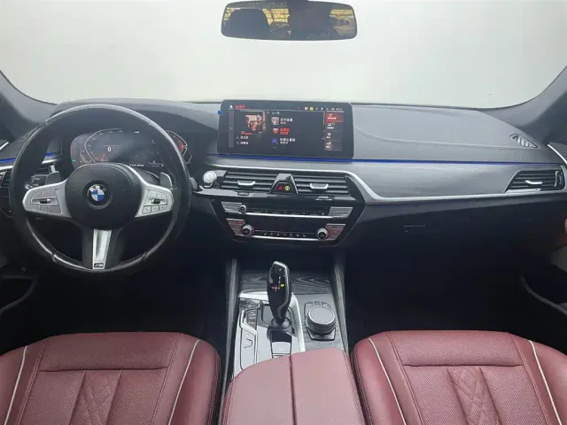 BMW 5 Series — Фото автомобиля 7